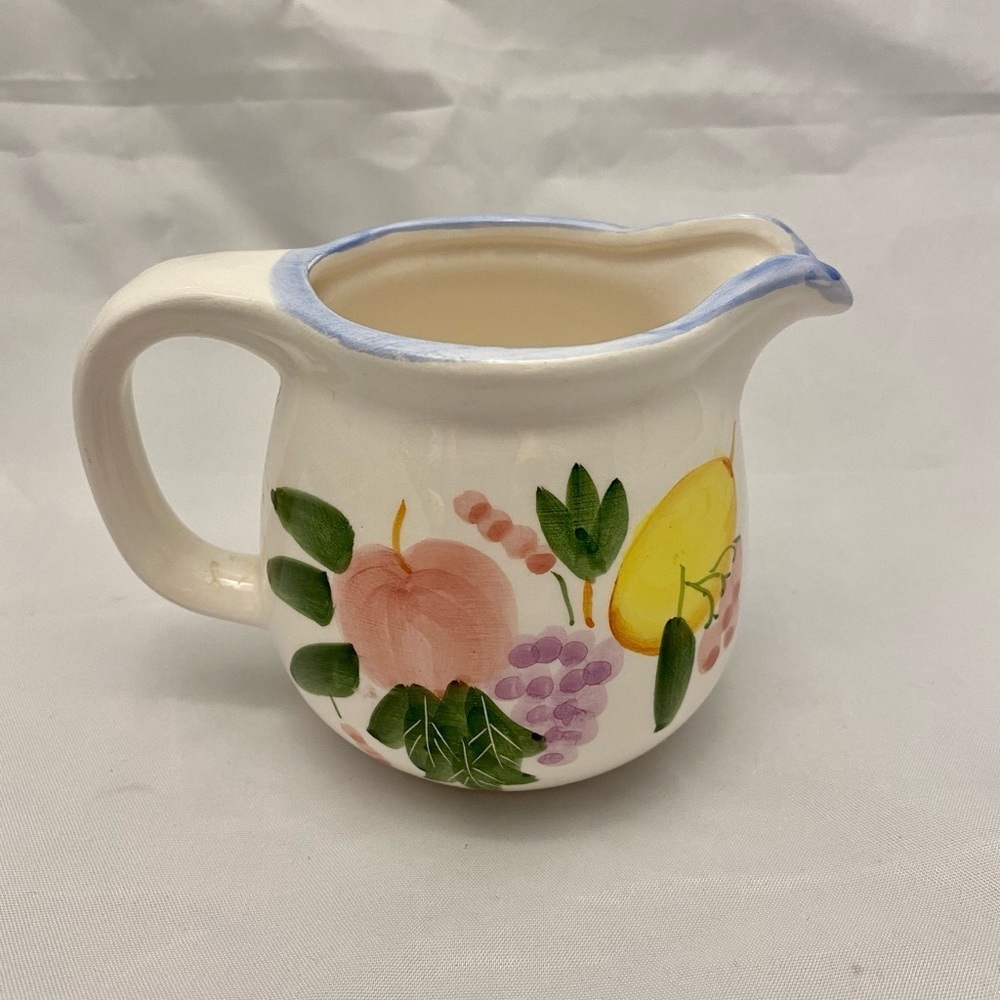 Small Painted Creamer, Grapes Fruit Design, Vintage EUC